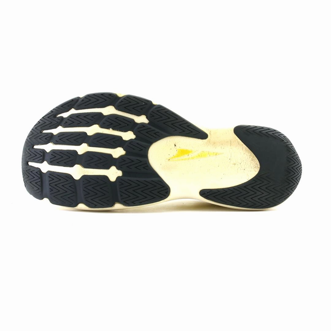 ALTRA VANISH TEMPO lightweight athletic shoe look
