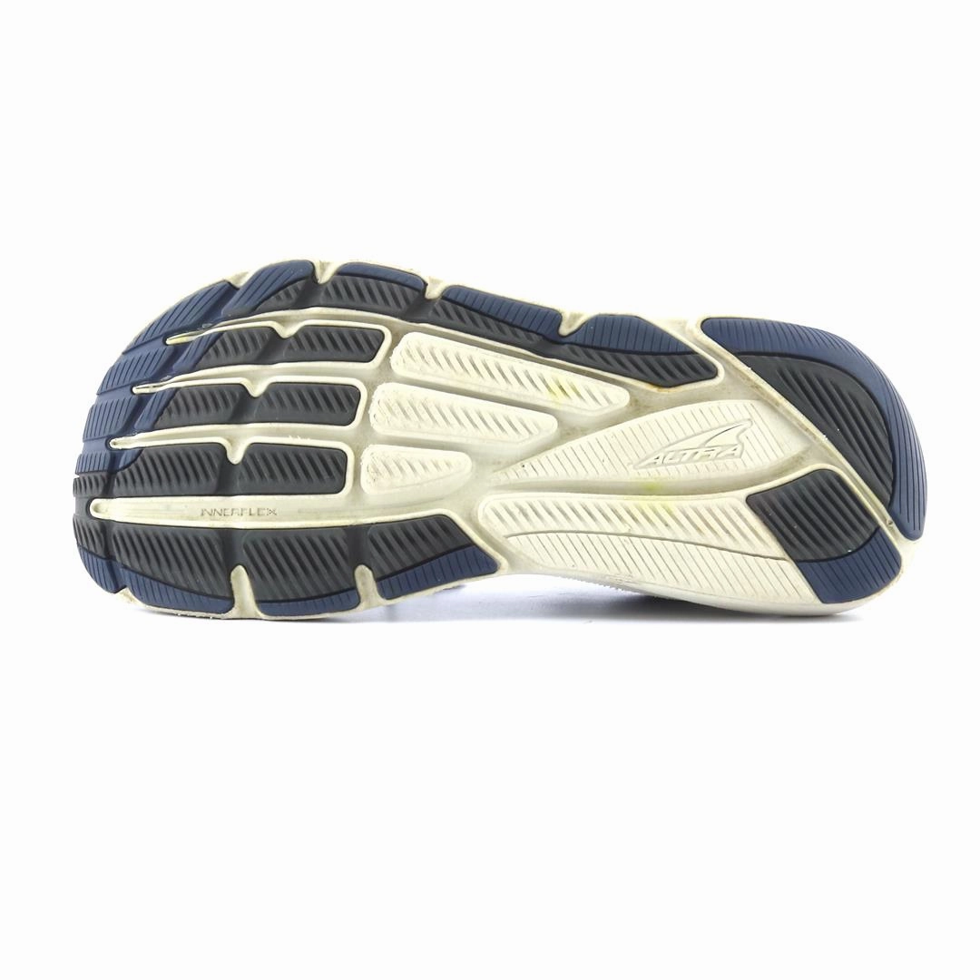 ALTRA VIA OLYMPUS lightweight athletic shoe look