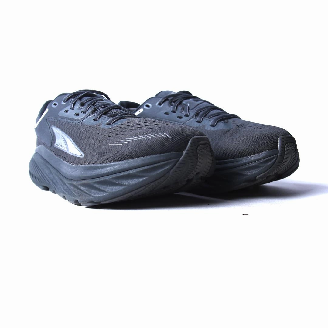ALTRA VIA OLYMPUS lightweight athletic shoe look