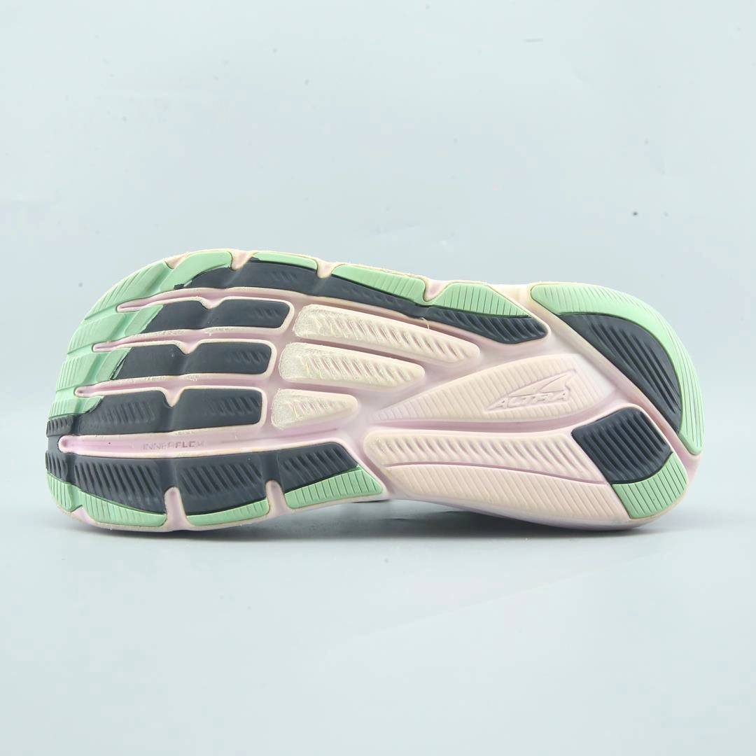 ALTRA VIA OLYMPUS lightweight athletic shoe look