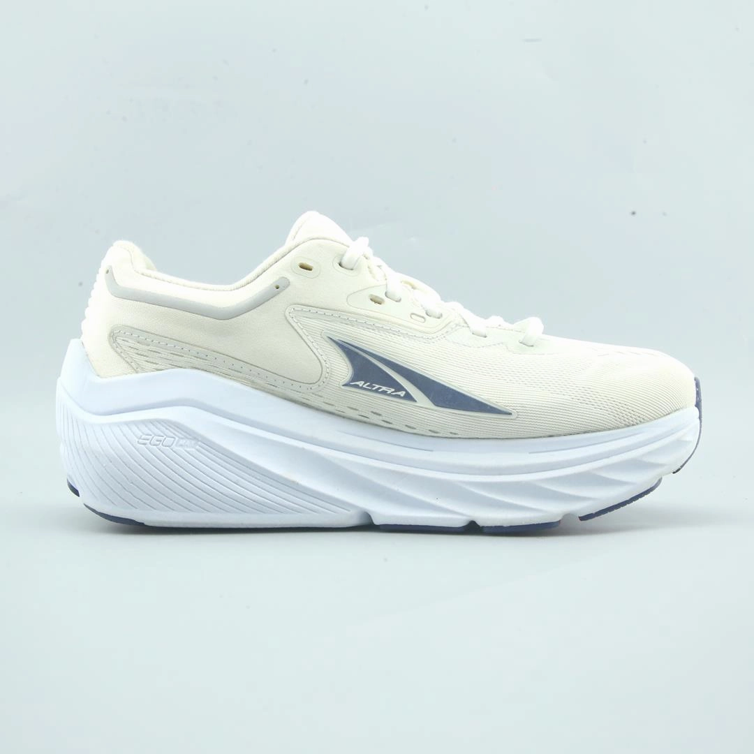 ALTRA  VIA OLYMPUS lightweight athletic shoe look