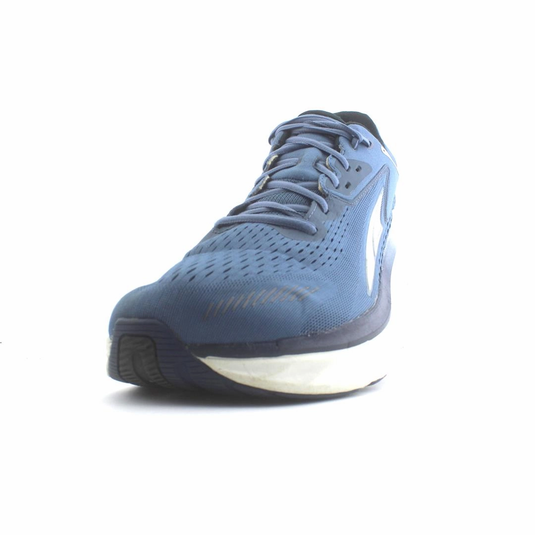 ALTRA VIA OLYMPUS lightweight athletic shoe look