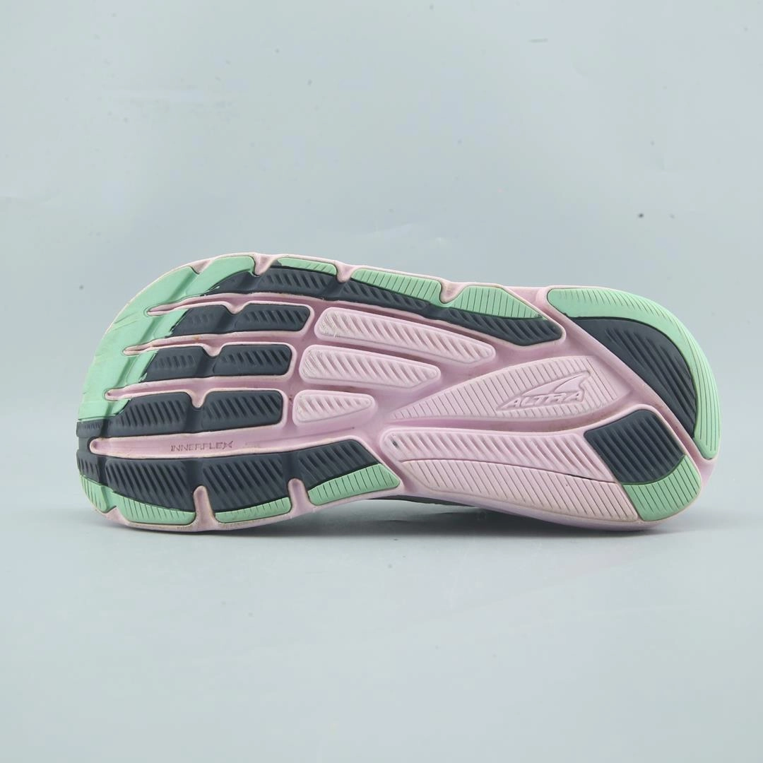 ALTRA VIA OLYPMUS lightweight athletic shoe look