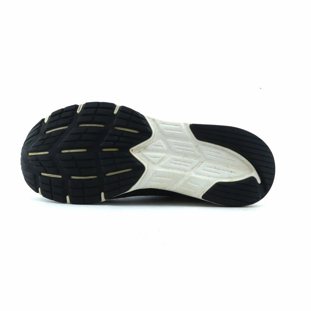 ASICS AMPLICA lightweight athletic shoe visuals