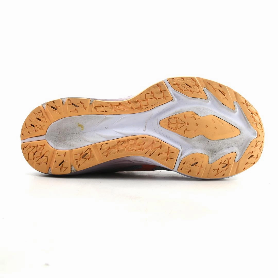 ASICS DYNABLAST 3 sporty Asics footwear images