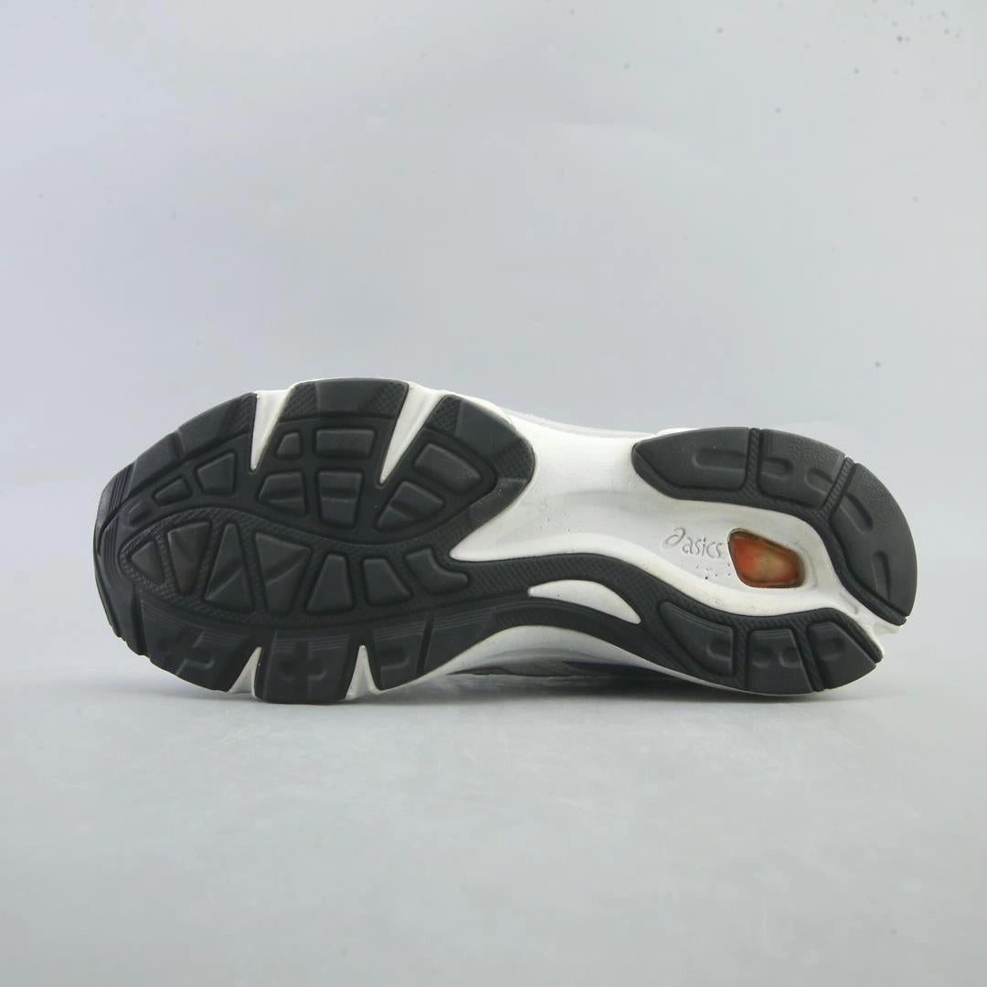 ASICS GEL-2110 sporty Asics footwear images