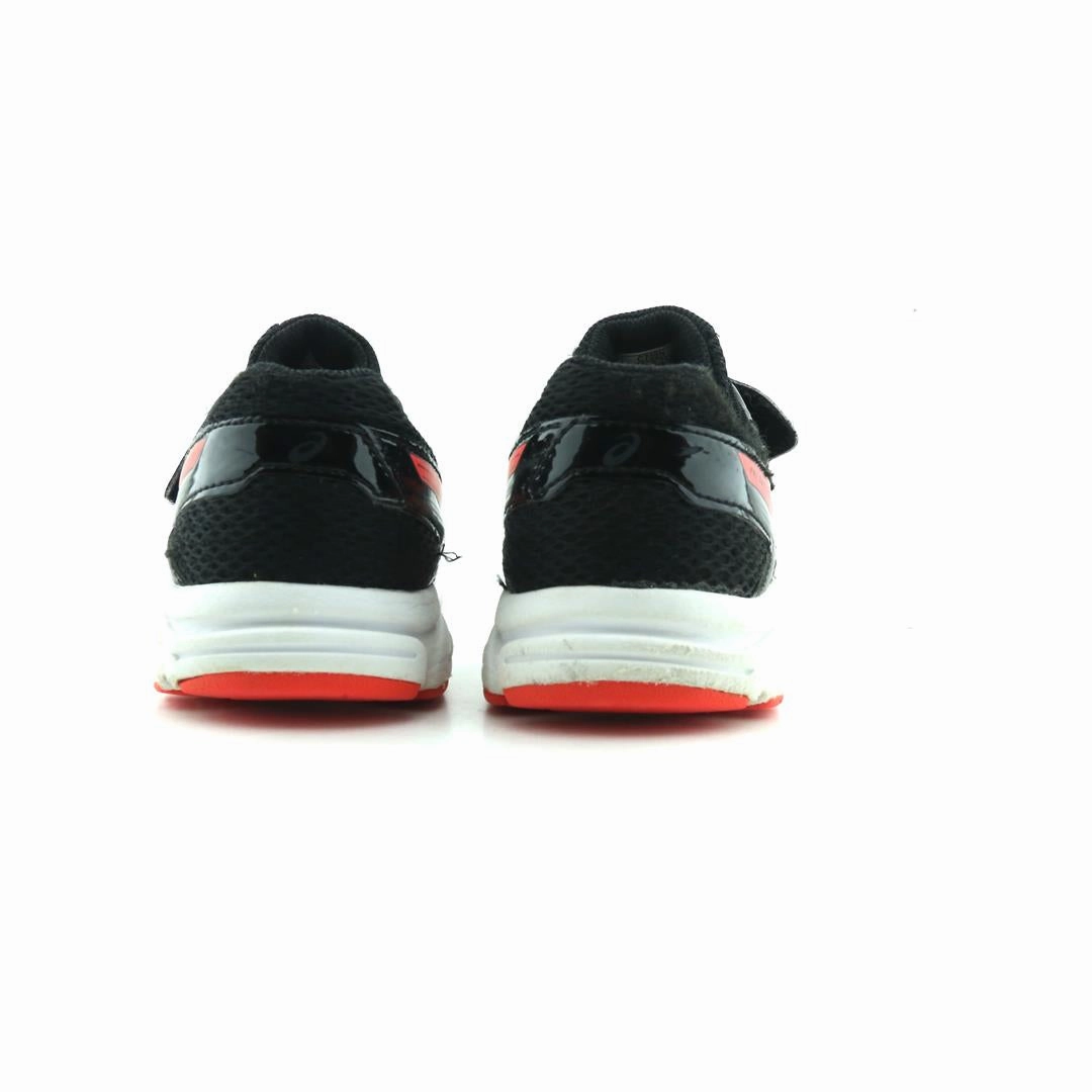 ASICS GEL-CONTEND 4 lightweight athletic shoe visuals
