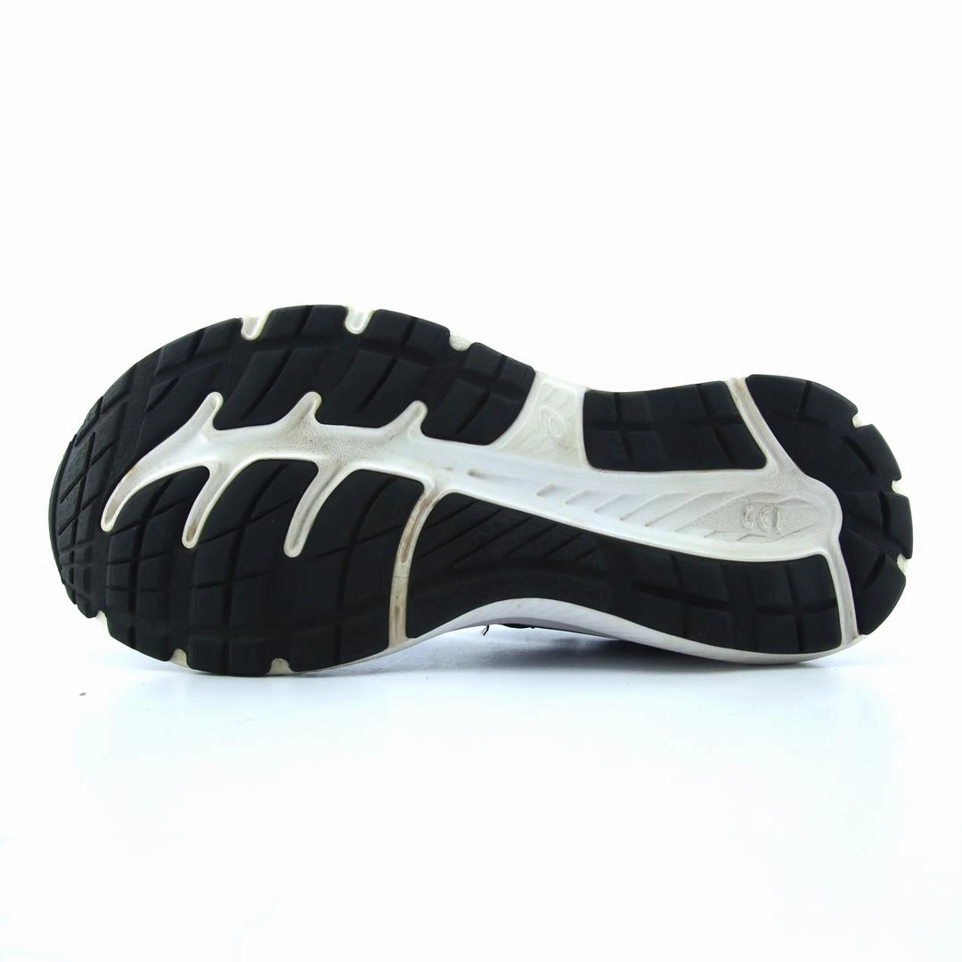ASICS GEL CONTEND 7 lightweight athletic shoe visuals