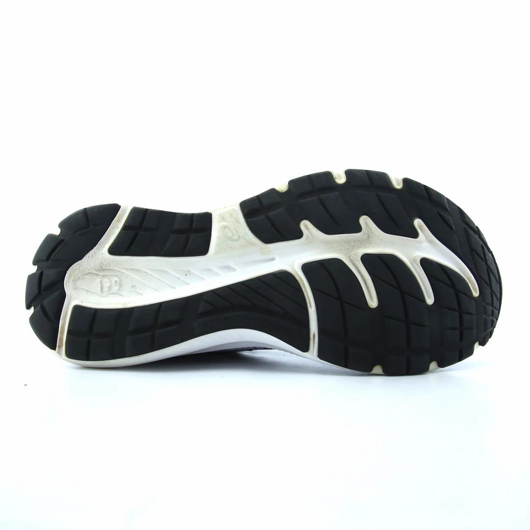 ASICS GEL CONTEND 7 lightweight athletic shoe visuals