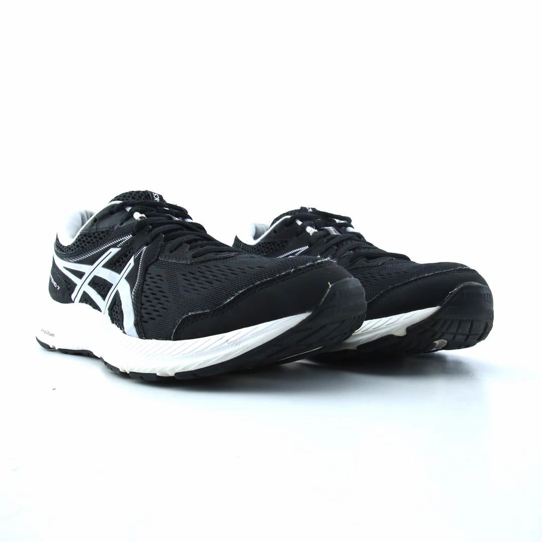 ASICS GEL CONTEND 7 lightweight athletic shoe visuals