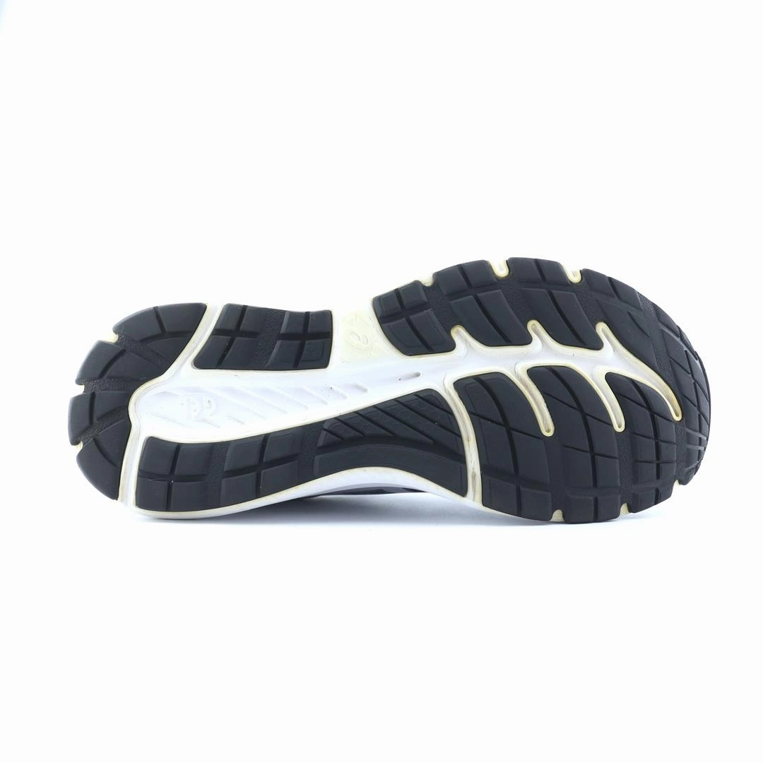 ASICS GEL CONTEND 7 performance running shoe photos