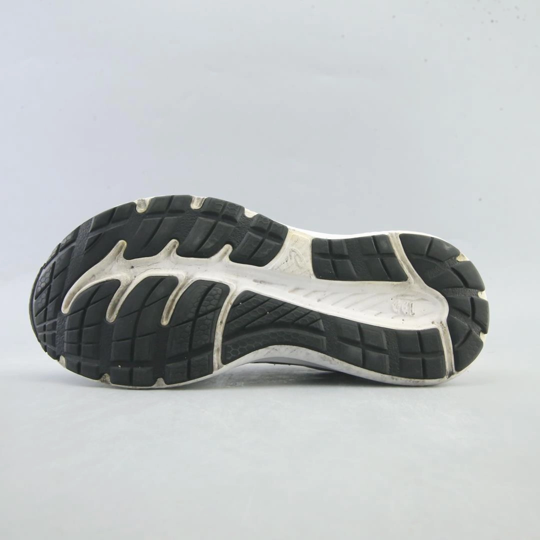 ASICS GEL CONTEND 7 performance running shoe photos