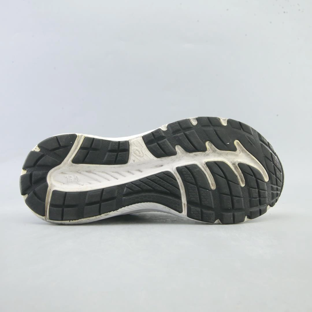 ASICS GEL CONTEND 7 performance running shoe photos