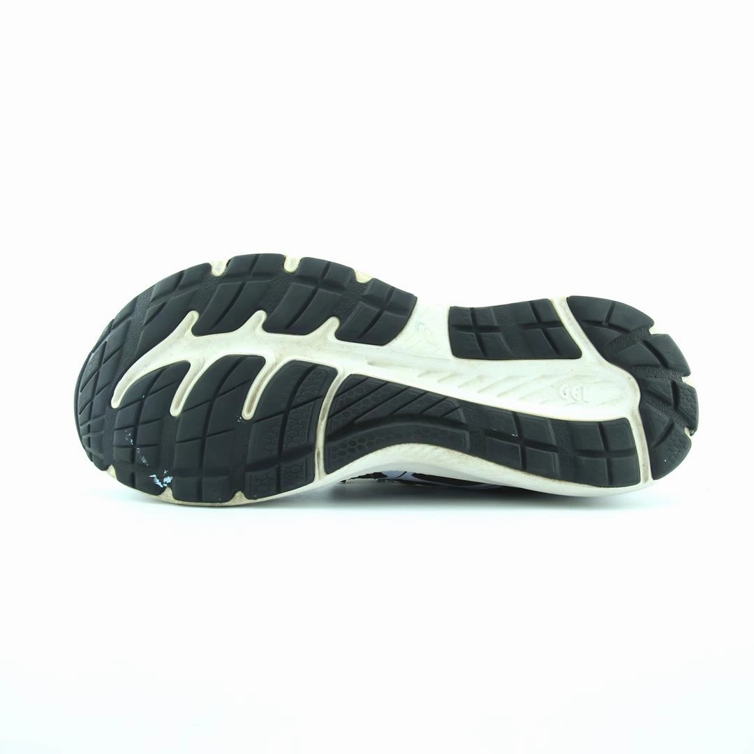 ASICS GEL CONTEND 7 performance running shoe photos
