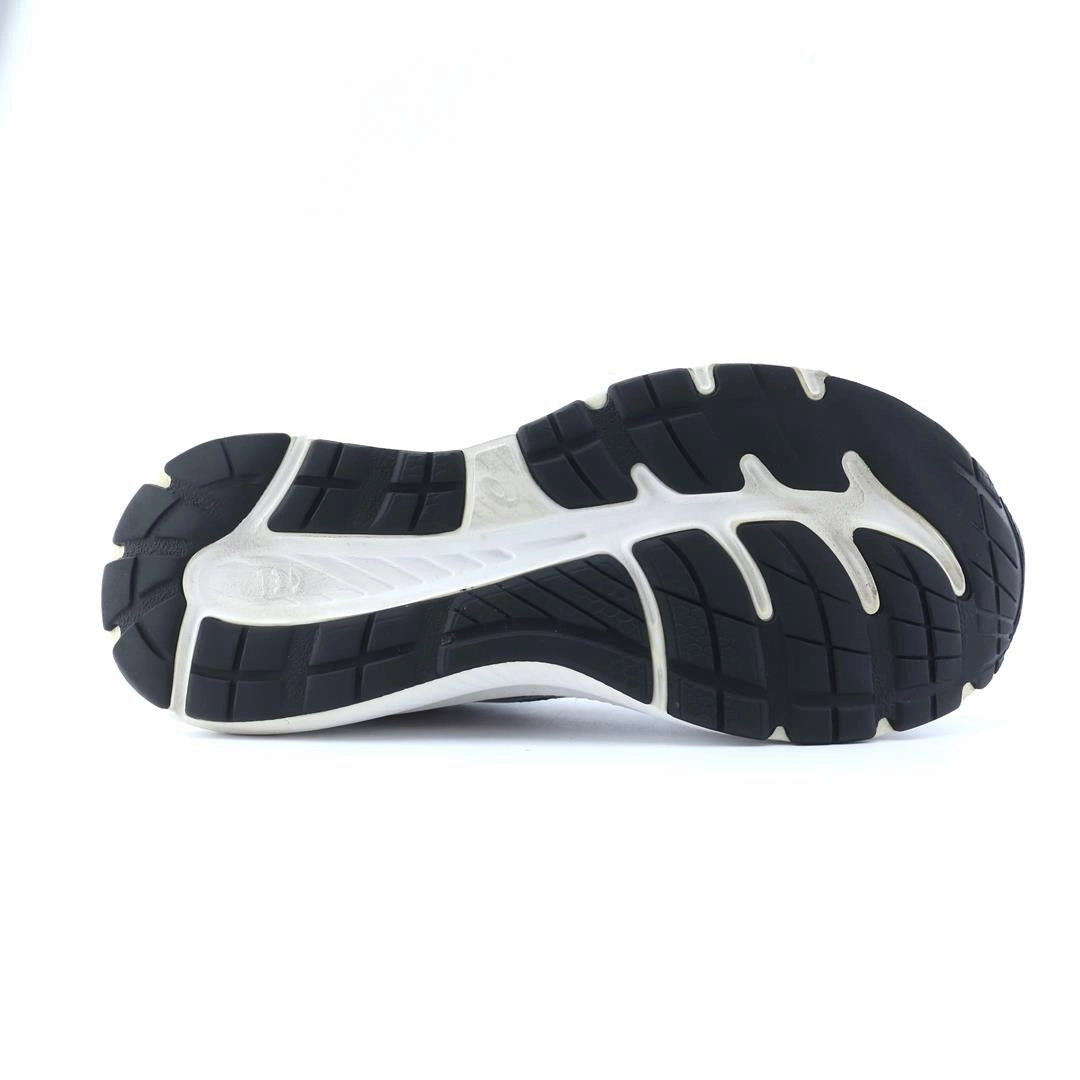 ASICS GEL CONTEND 7 performance running shoe photos