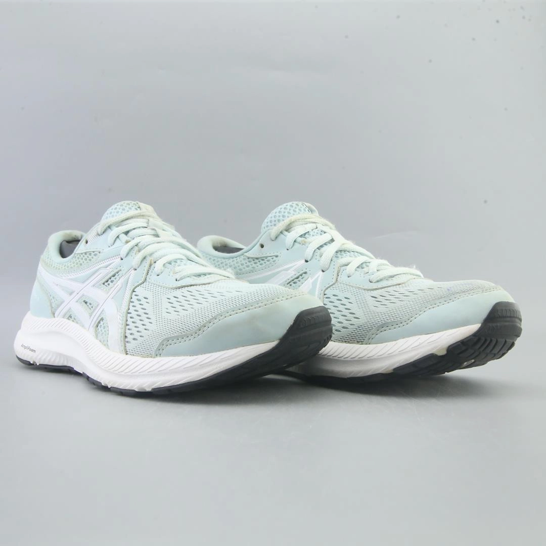 ASICS GEL CONTEND 7 sporty Asics footwear images
