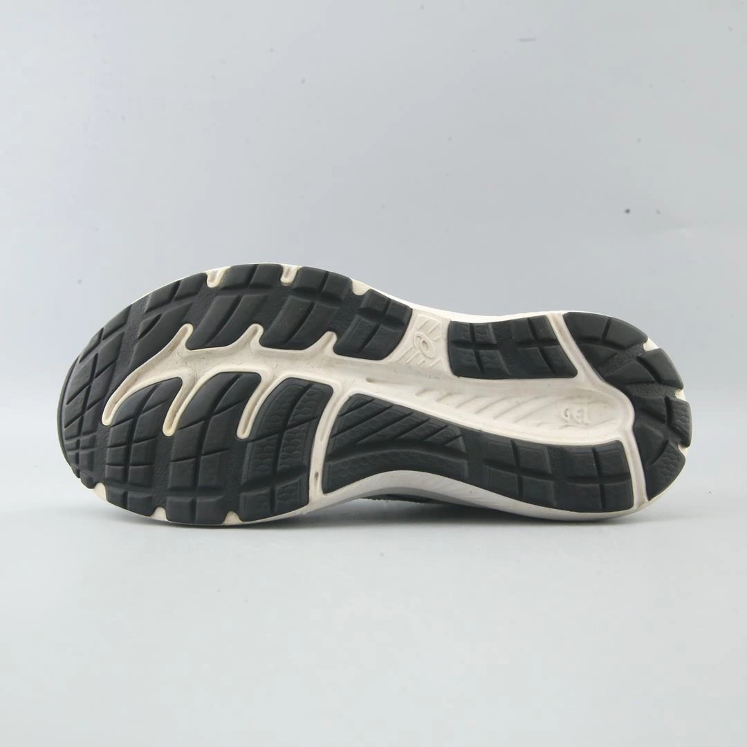 ASICS GEL CONTEND 8 performance running shoe photos