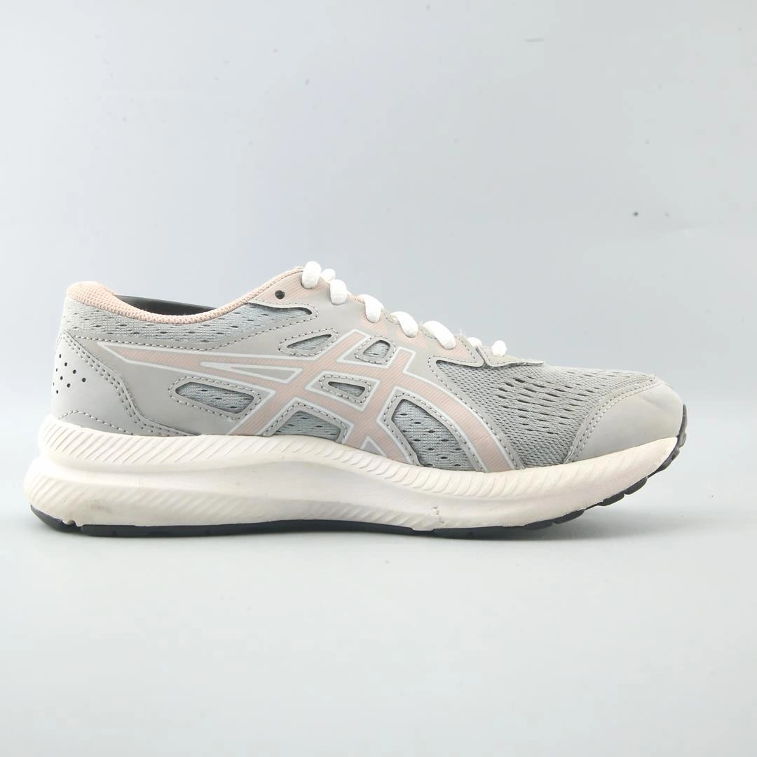 ASICS GEL CONTEND 8 performance running shoe photos