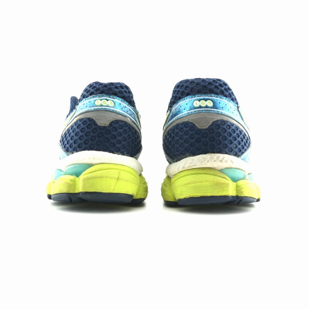 ASICS GEL-CUMULUS 16 lightweight athletic shoe visuals