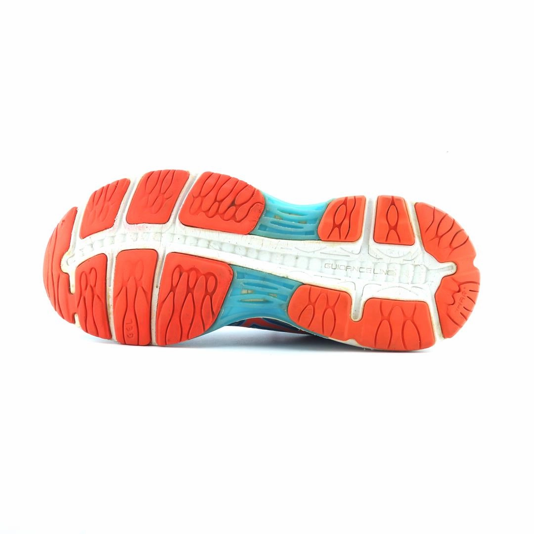 ASICS GEL CUMULUS 18 lightweight athletic shoe visuals