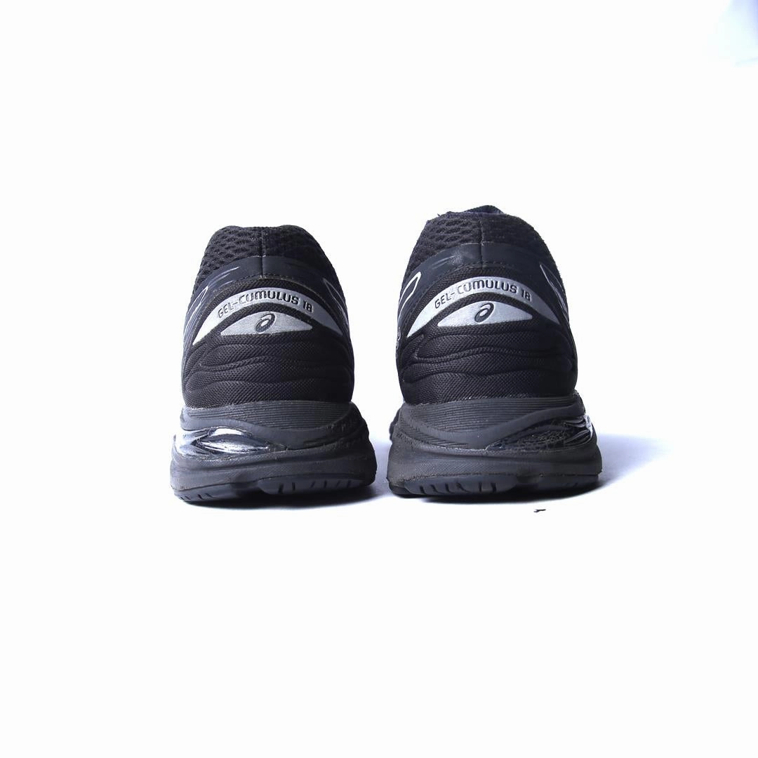 ASICS GEL-CUMULUS 18 lightweight athletic shoe visuals