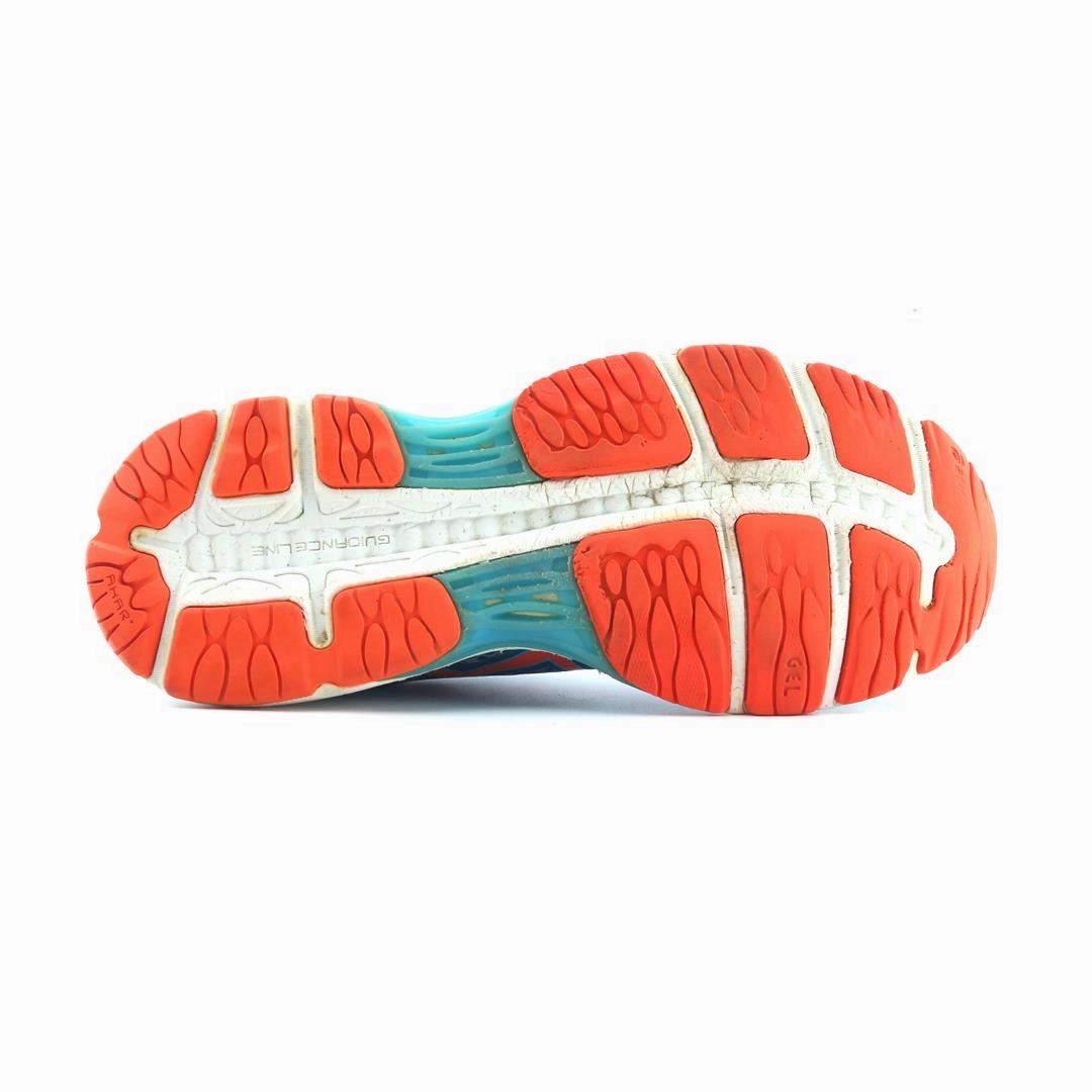 ASICS GEL CUMULUS 18 lightweight athletic shoe visuals