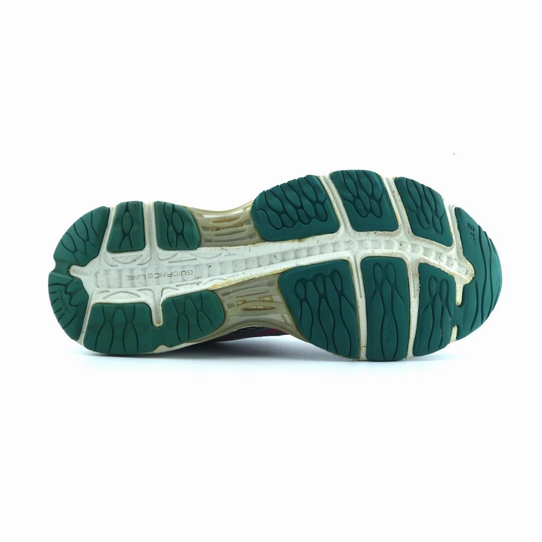 ASICS GEL CUMULUS 18 lightweight athletic shoe visuals