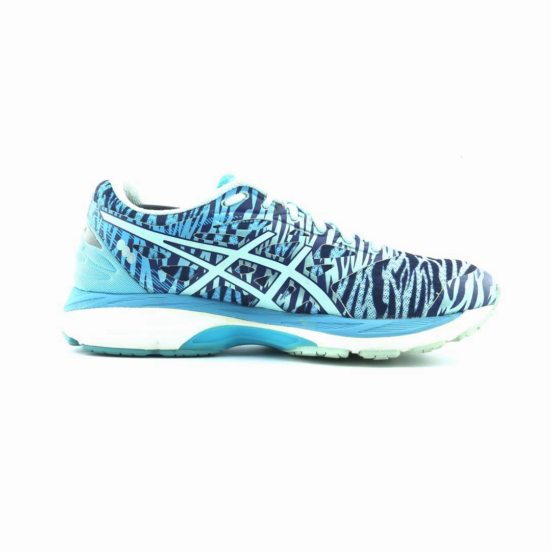 ASICS GEL CUMULUS 18 lightweight athletic shoe visuals