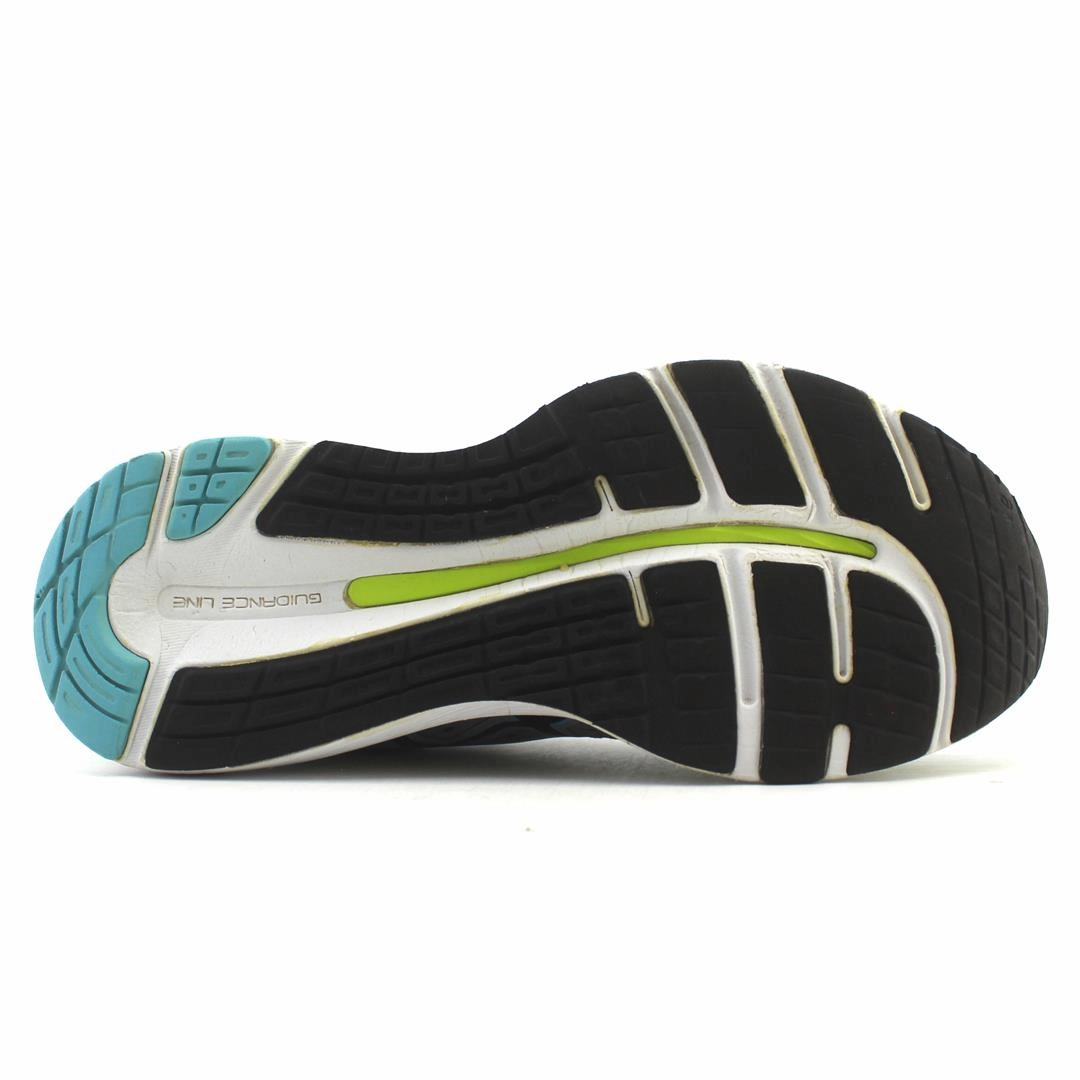 ASICS GEL CUMULUS 20 performance running shoe photos
