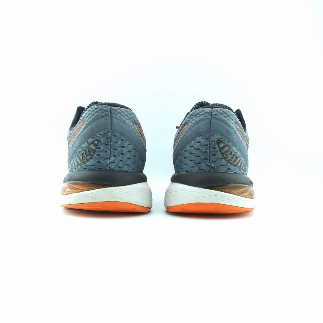 ASICS GEL-CUMULUS 20 performance running shoe photos