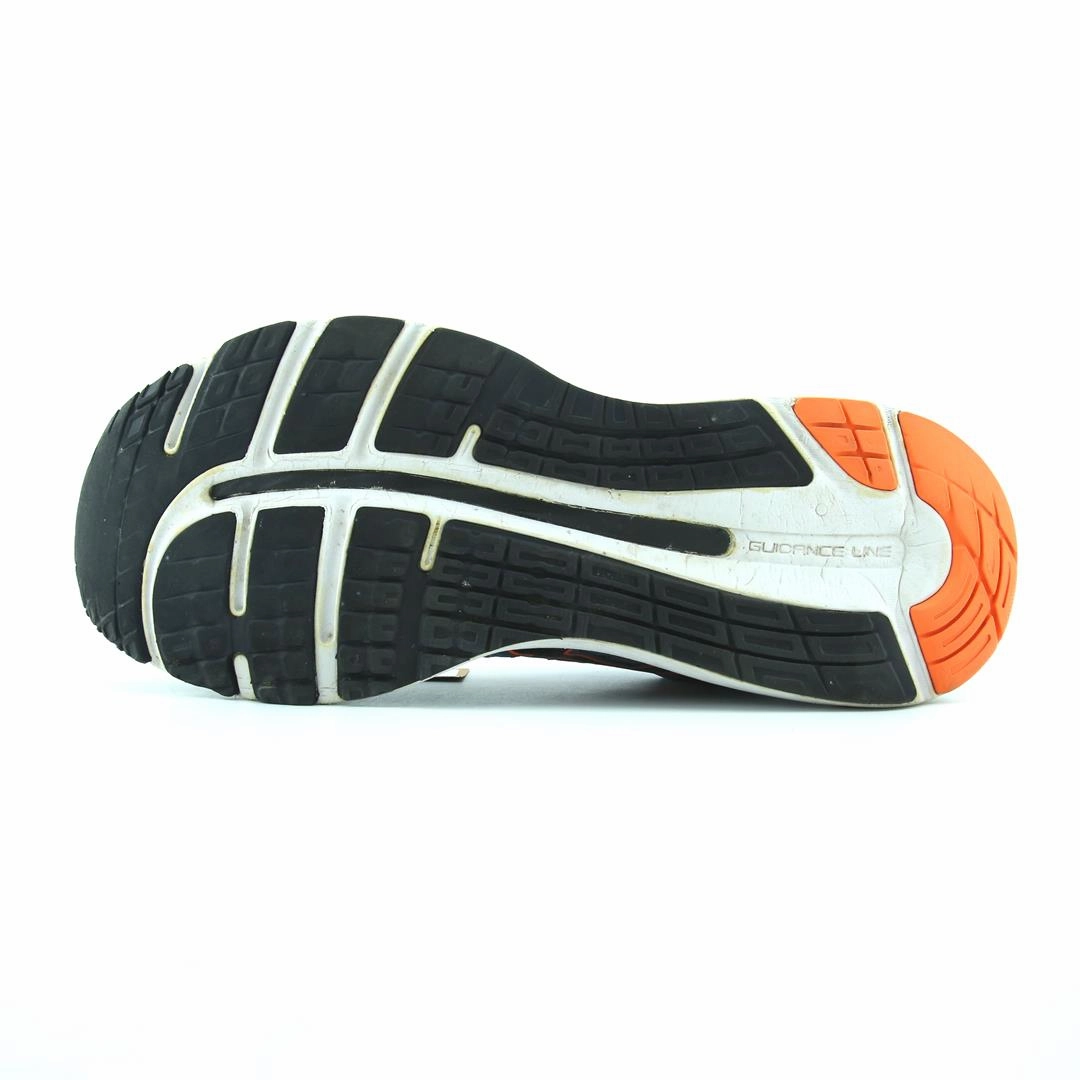 ASICS GEL-CUMULUS 20 performance running shoe photos