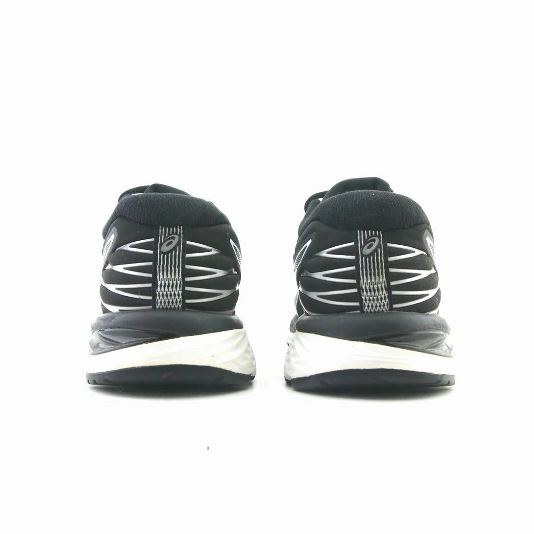 ASICS GEL CUMULUS 21 lightweight athletic shoe visuals