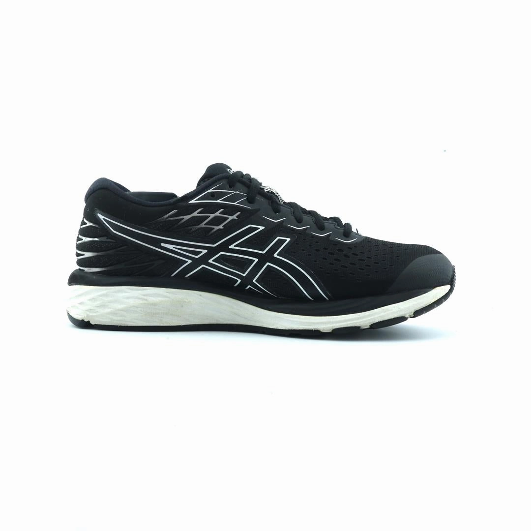 ASICS GEL-CUMULUS 21 performance running shoe photos