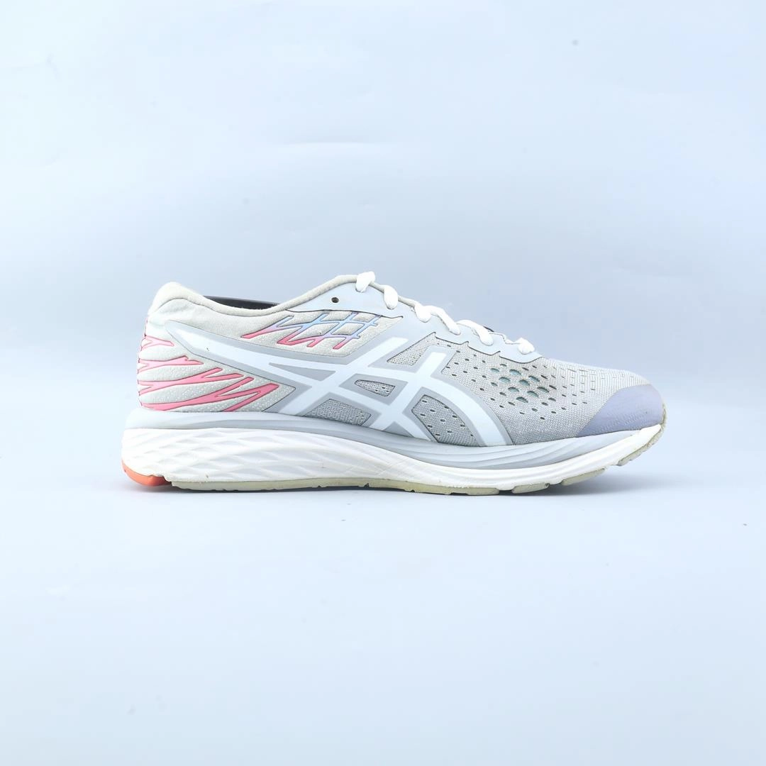 ASICS  GEL-CUMULUS 21 trainer shoe design snapshots