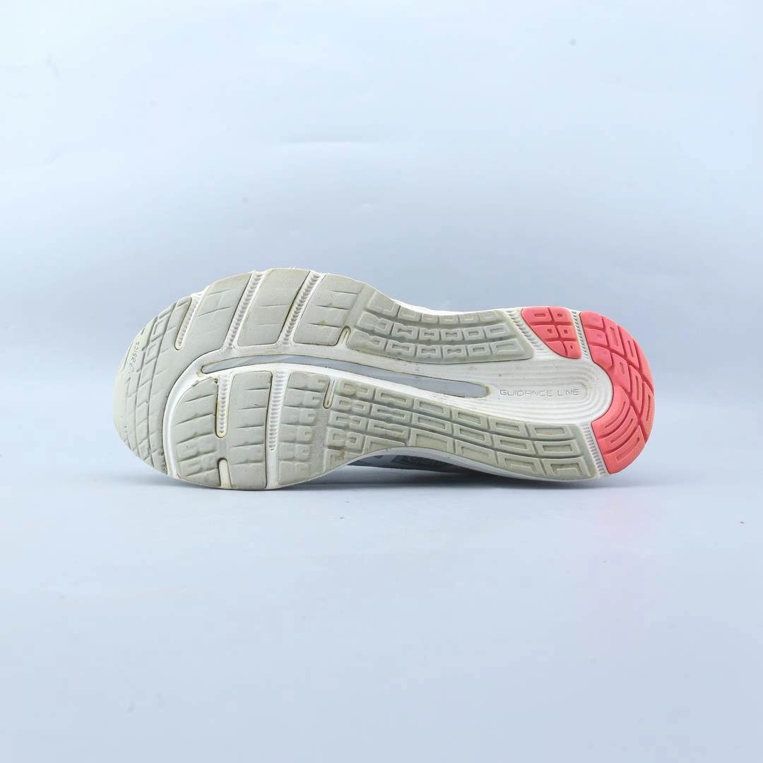 ASICS  GEL-CUMULUS 21 trainer shoe design snapshots