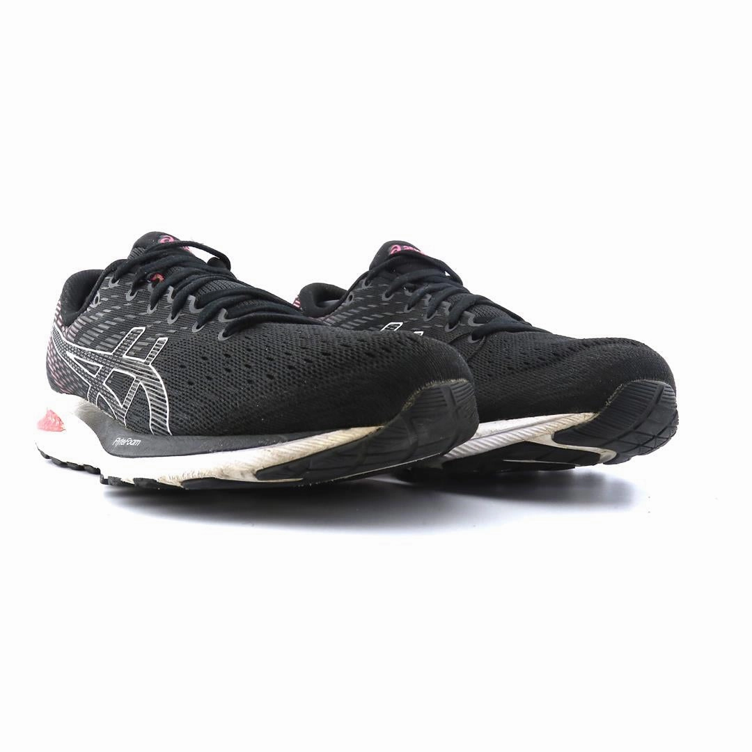 ASICS GEL-CUMULUS 22 lightweight athletic shoe visuals