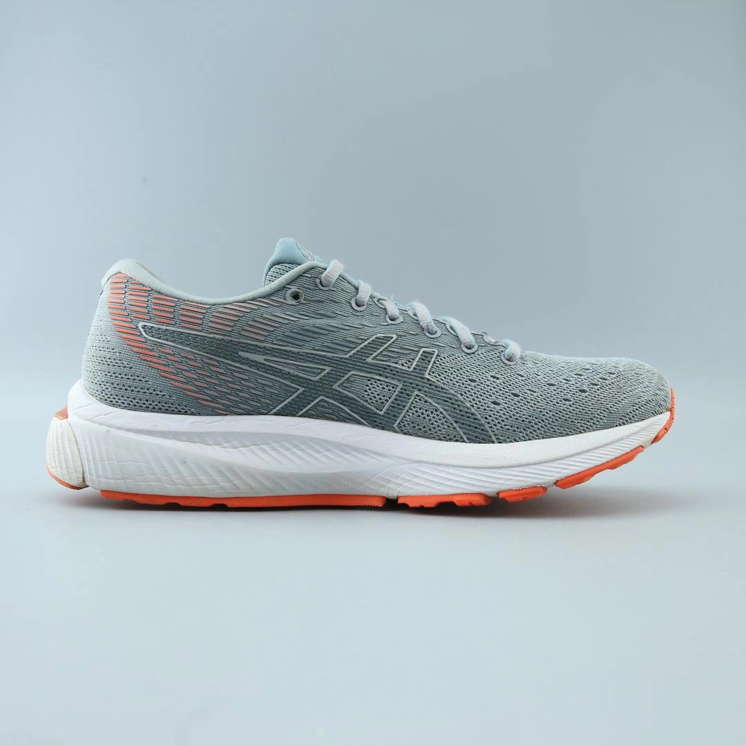 ASICS GEL-CUMULUS 22 trainer shoe design snapshots