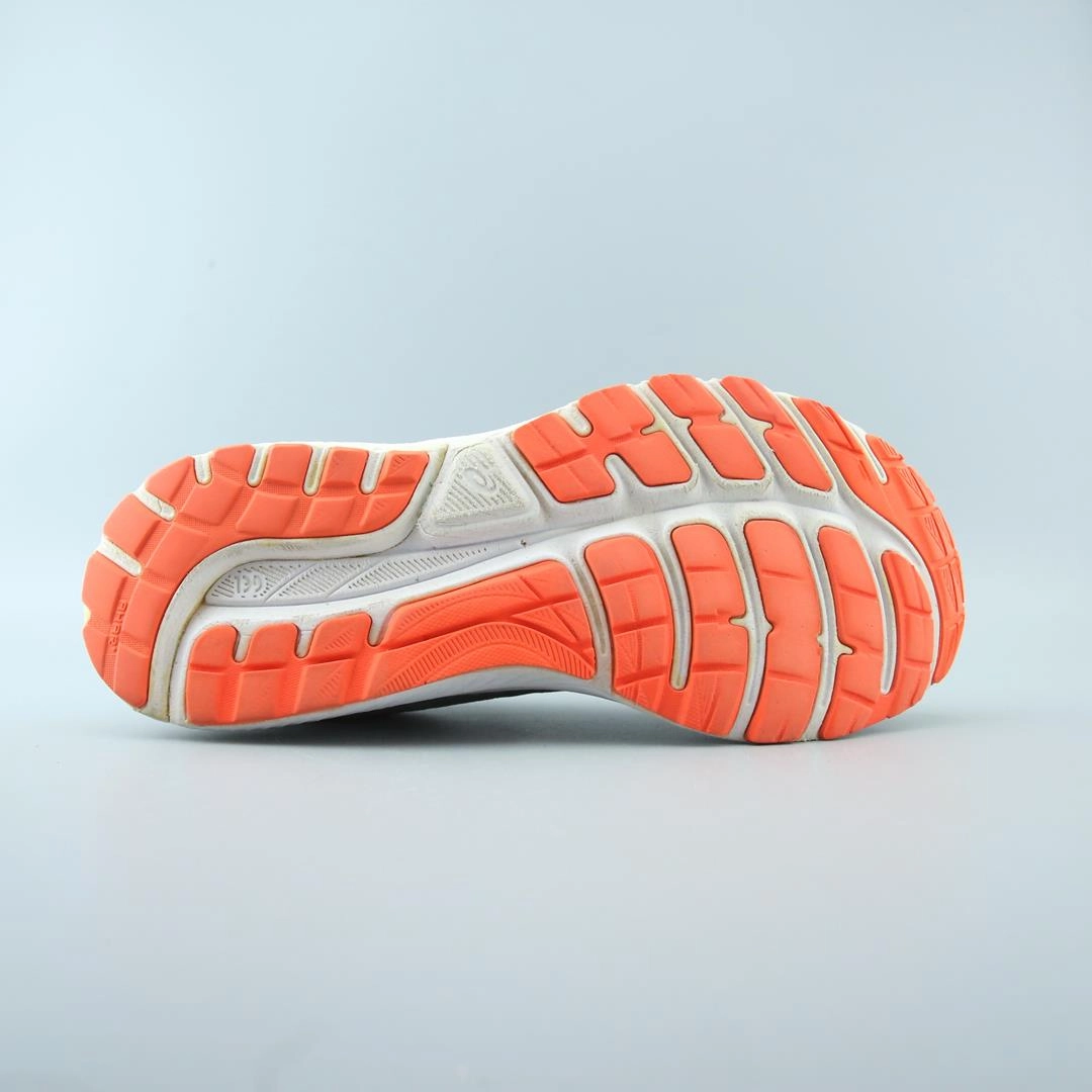 ASICS GEL-CUMULUS 22 trainer shoe design snapshots