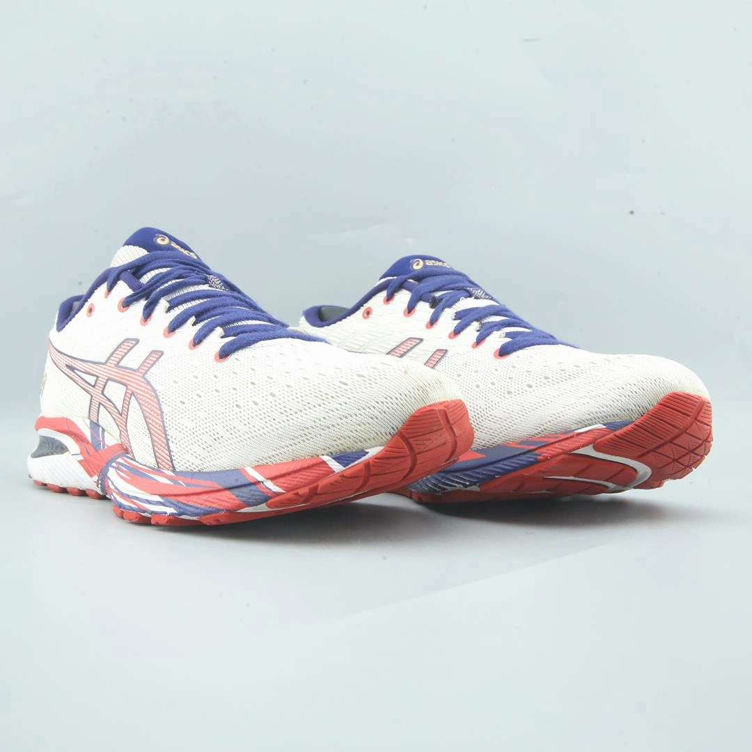 ASICS GEL-CUMULUS 22 trainer shoe design snapshots