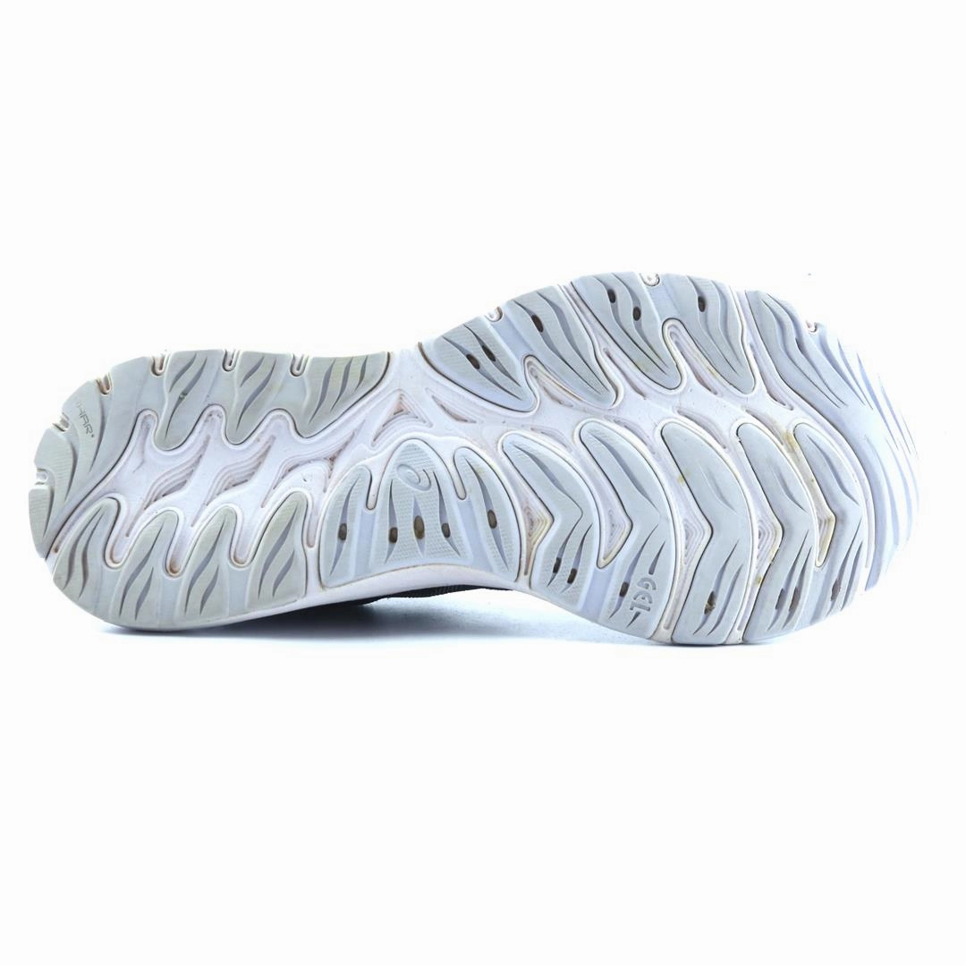 ASICS GEL CUMULUS 23 lightweight athletic shoe visuals