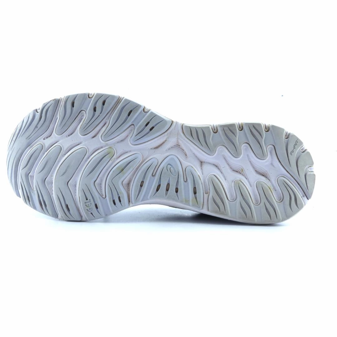 ASICS GEL CUMULUS 23 lightweight athletic shoe visuals