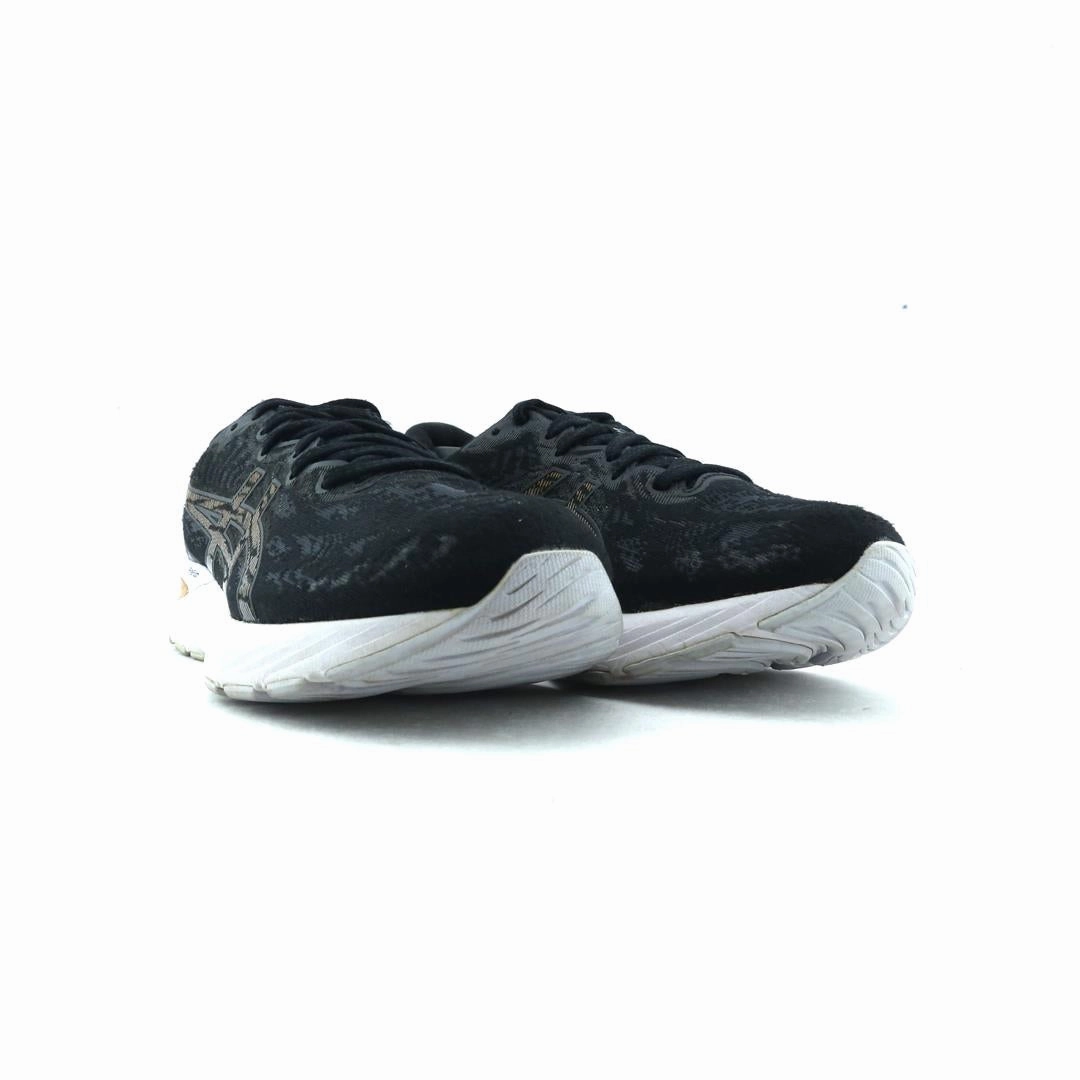 ASICS GEL CUMULUS 23 performance running shoe photos