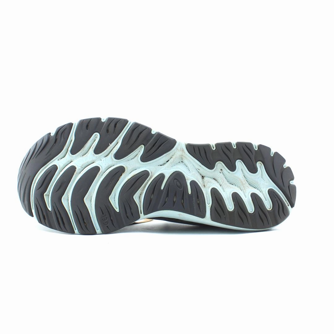 ASICS GEL CUMULUS 23 performance running shoe photos