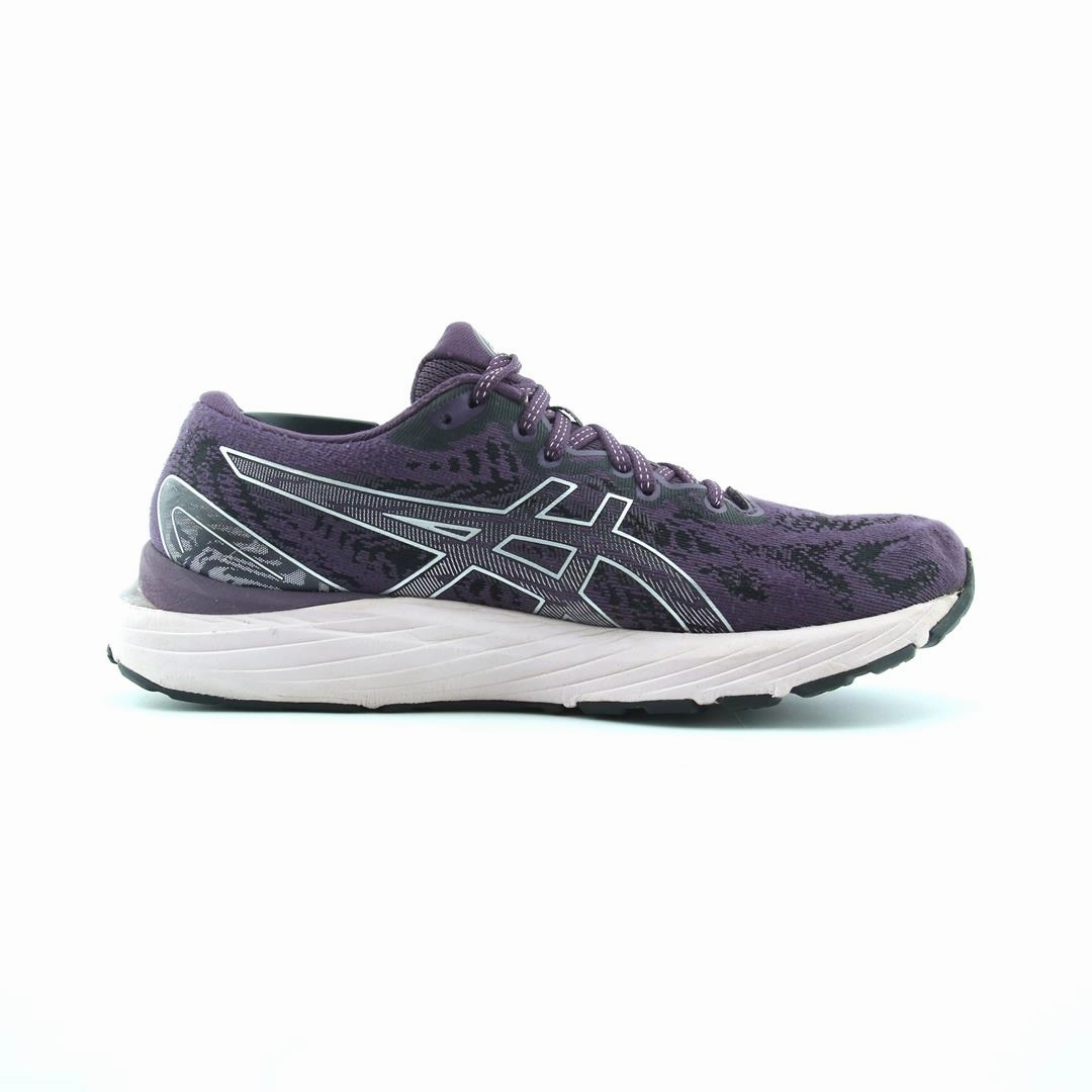 ASICS GEL-CUMULUS 23 performance running shoe photos