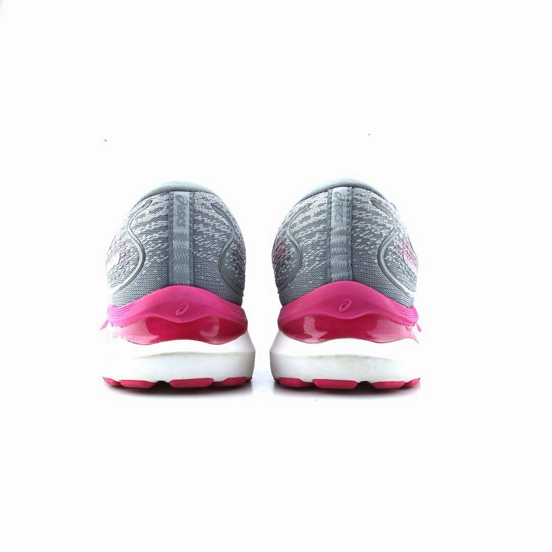 ASICS GEL CUMULUS 24 performance running shoe photos