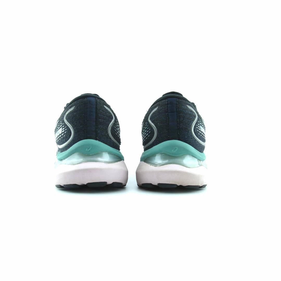 ASICS GEL CUMULUS 24 performance running shoe photos