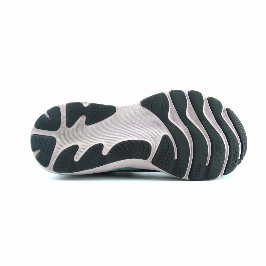ASICS GEL CUMULUS 24 performance running shoe photos