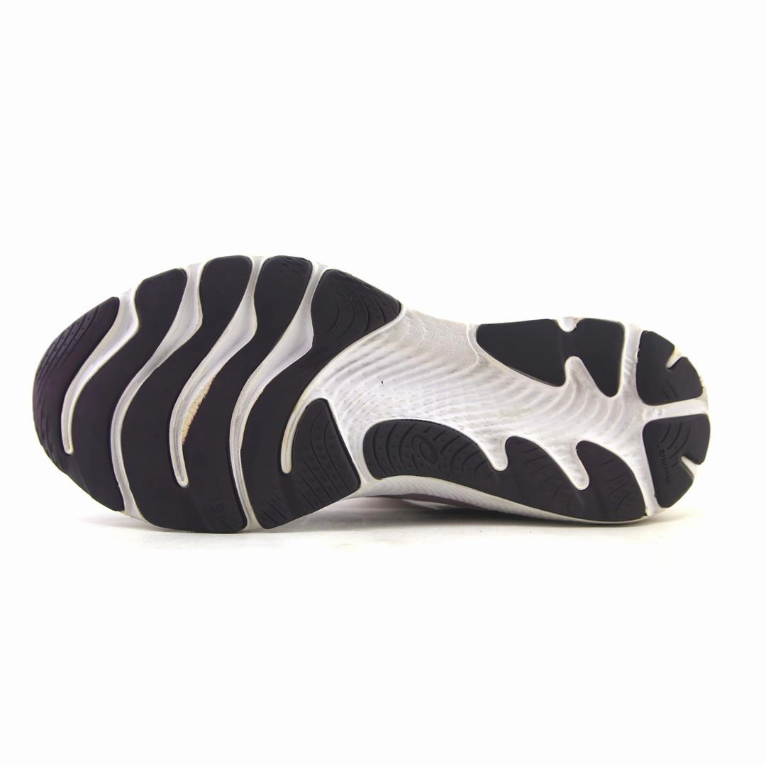 ASICS GEL-CUMULUS 24 sporty Asics footwear images