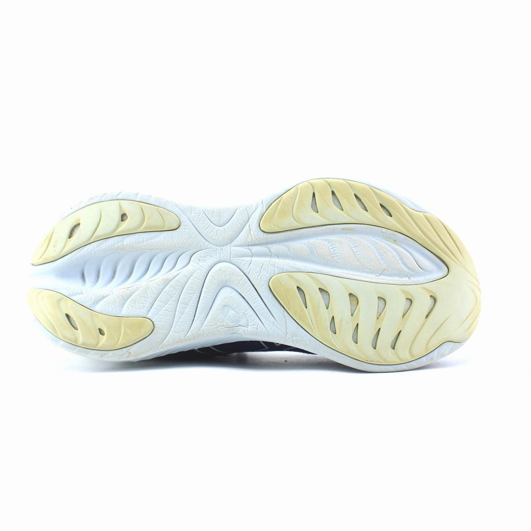 ASICS GEL-CUMULUS 25 performance running shoe photos