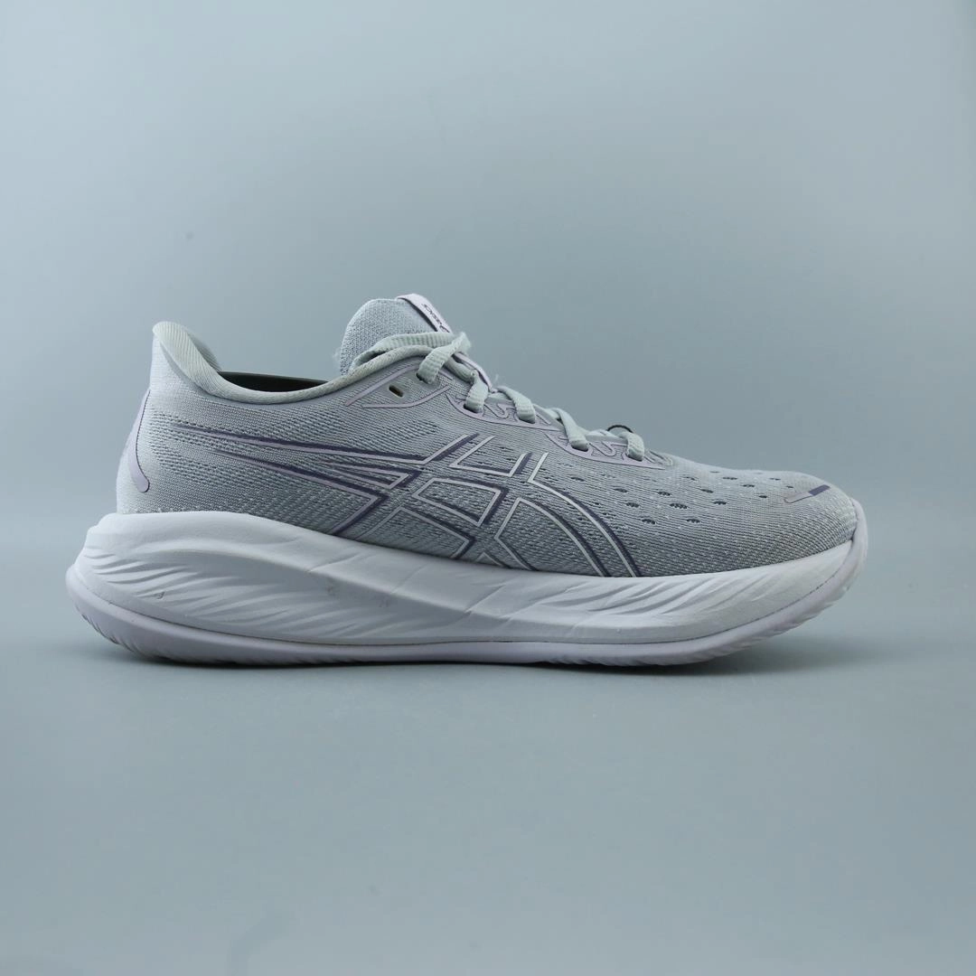 ASICS GEL CUMULUS 26 performance running shoe photos